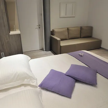 & Lavandula Exclusive Πανσιόν 4*