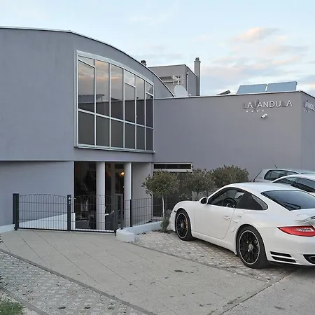 & Lavandula Exclusive Pensión