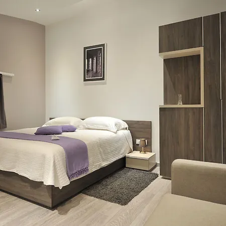 Pensión & Lavandula Exclusive 4*