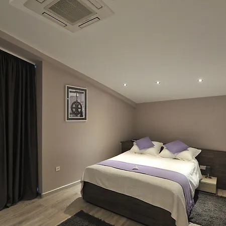 Vendégház & Lavandula Exclusive 4*