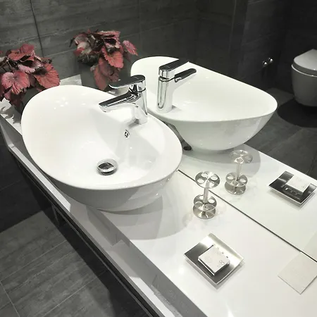 Pensión & Lavandula Exclusive 4*