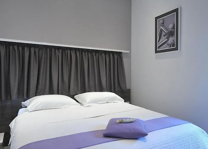 ゲストハウス アパートメンツ＆ルームズ ラベンデュラ エクスクルーシブ