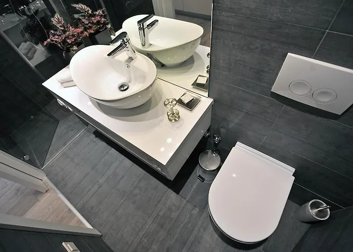 ゲストハウス アパートメンツ＆ルームズ ラベンデュラ エクスクルーシブ