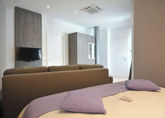 ゲストハウス アパートメンツ＆ルームズ ラベンデュラ エクスクルーシブ ザダル