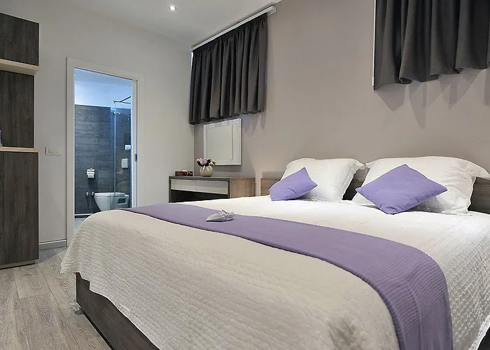 アパートメンツ＆ルームズ ラベンデュラ エクスクルーシブ 4* ザダル